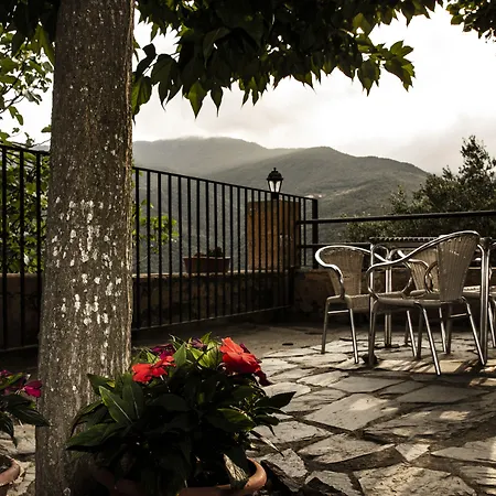 Montserrat Gasthuis 3*
